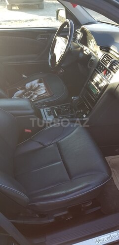 Mercedes E 280 2000, 222,000 km - 2.8 l - Gəncə
