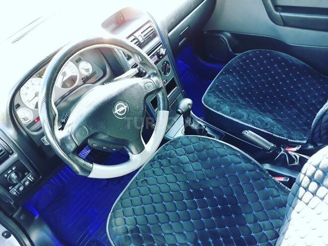 Opel Astra 2003, 136,000 km - 1.6 l - Bakı