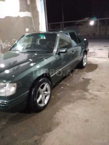 Mercedes E 220 1995, 453,000 km - 2.2 l - Bakı
