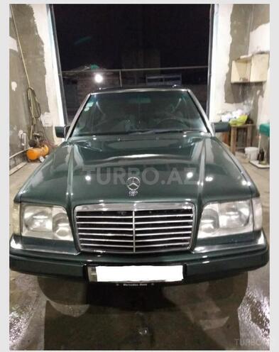 Mercedes E 220 1995, 453,000 km - 2.2 l - Bakı