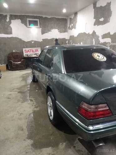 Mercedes E 220 1995, 453,000 km - 2.2 l - Bakı