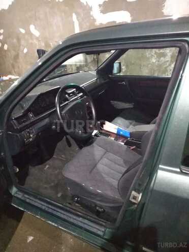Mercedes E 220 1995, 453,000 km - 2.2 l - Bakı