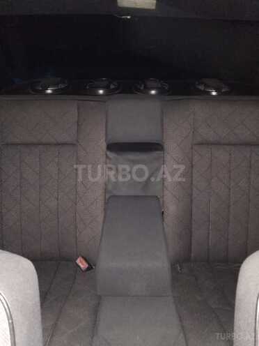 Mercedes E 220 1995, 453,000 km - 2.2 l - Bakı