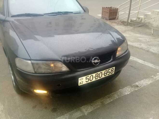 Opel Vectra 1997, 270,000 km - 2.0 l - Bakı