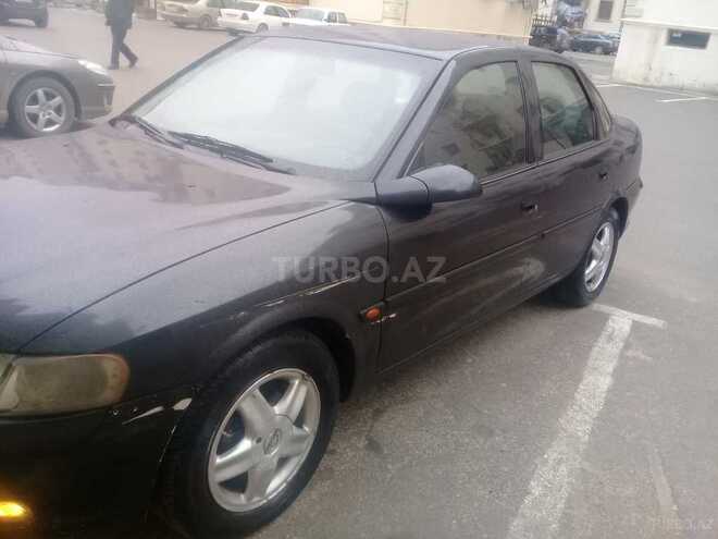 Opel Vectra 1997, 270,000 km - 2.0 l - Bakı