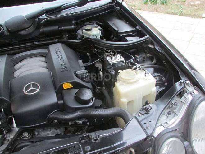 Mercedes E 240 1999, 216,785 km - 2.4 l - Gəncə
