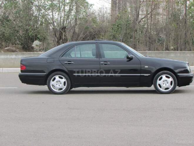 Mercedes E 240 1999, 216,785 km - 2.4 l - Gəncə