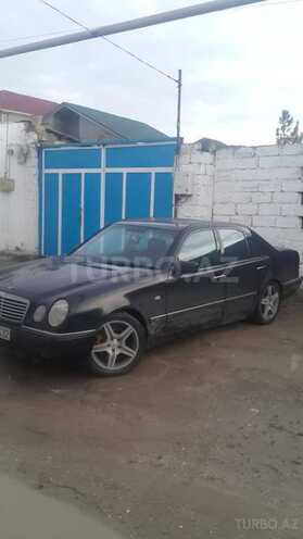 Mercedes E 240 1998, 249,000 km - 2.4 l - Bakı