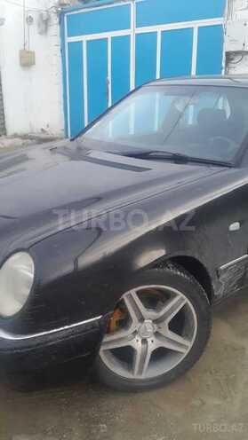 Mercedes E 240 1998, 249,000 km - 2.4 l - Bakı