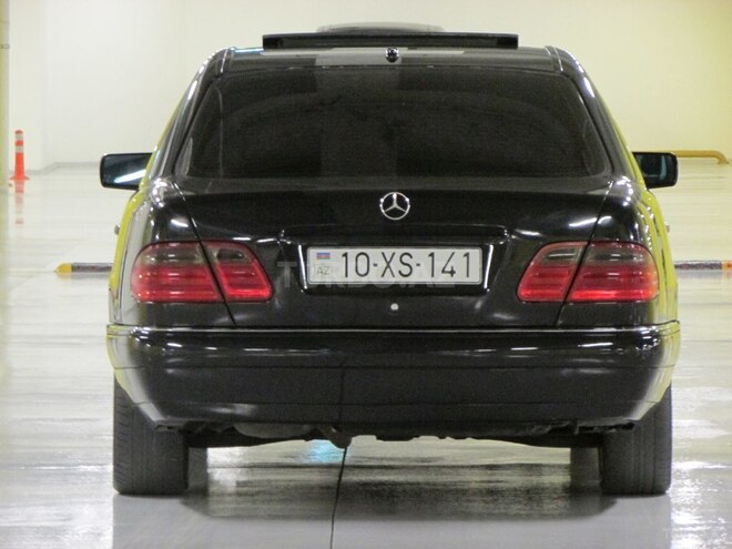 Mercedes E 240 1999, 216,785 km - 2.4 l - Gəncə