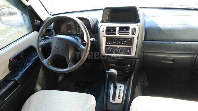 Mitsubishi Pajero io 2001, 275,000 km - 2.0 л - Bakı