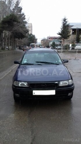 Opel Astra 1997, 258,000 km - 1.8 l - Bakı