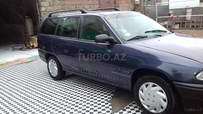 Opel Astra 1997, 258,000 km - 1.8 l - Bakı