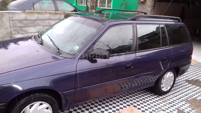 Opel Astra 1997, 258,000 km - 1.8 l - Bakı