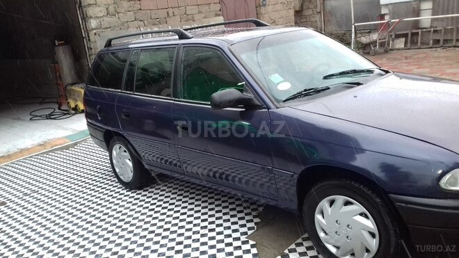 Opel Astra 1997, 258,000 km - 1.8 l - Bakı