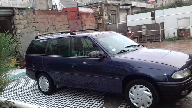 Opel Astra 1997, 258,000 km - 1.8 l - Bakı