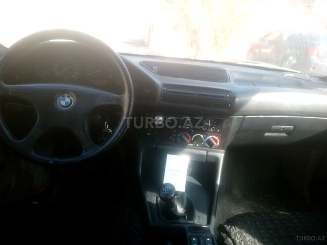 BMW 520 1990, 240,000 km - 2.0 l - Bakı