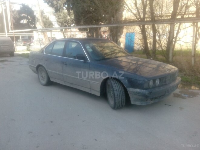 BMW 520 1990, 240,000 km - 2.0 l - Bakı
