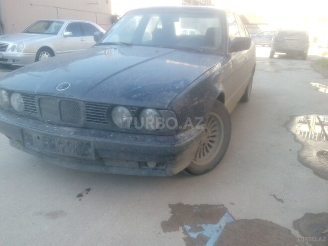 BMW 520 1990, 240,000 km - 2.0 l - Bakı