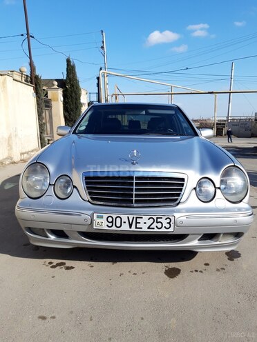 Mercedes E 320 2001, 256,806 km - 3.2 l - Bakı