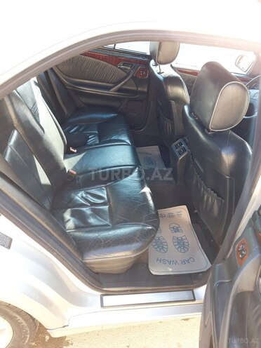Mercedes E 320 2001, 256,806 km - 3.2 l - Bakı