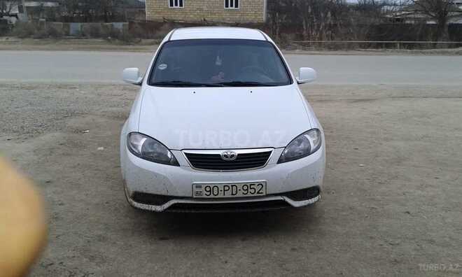 Daewoo Gentra 2015, 170,200 km - 1.6 l - Salyan
