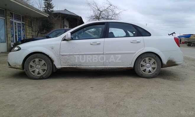 Daewoo Gentra 2015, 170,200 km - 1.6 l - Salyan