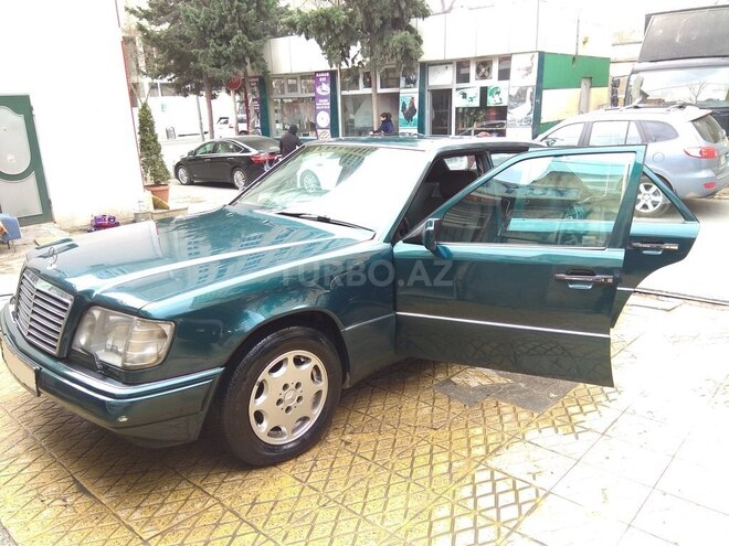 Mercedes E 200 1994, 317,000 km - 2.0 l - Bakı