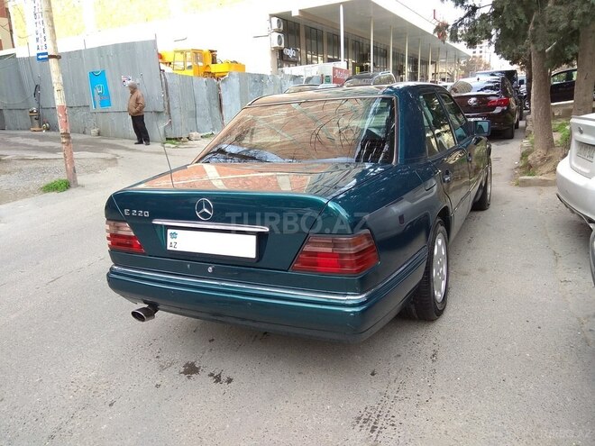 Mercedes E 200 1994, 317,000 km - 2.0 l - Bakı
