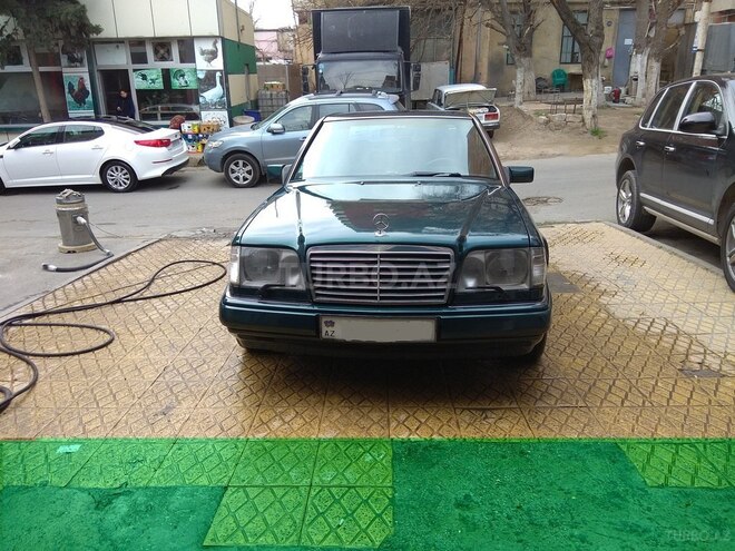 Mercedes E 200 1994, 317,000 km - 2.0 l - Bakı