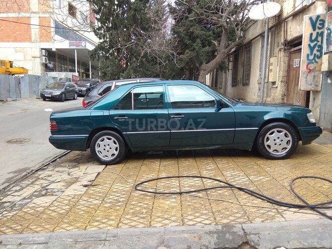 Mercedes E 200 1994, 317,000 km - 2.0 l - Bakı