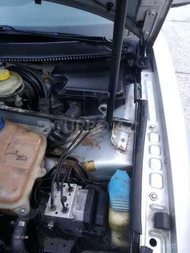 Volkswagen Passat 1999, 293,251 km - 1.8 l - Bakı