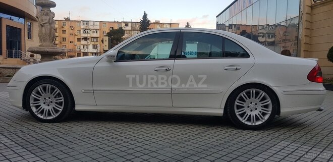 Mercedes E 320 2003, 220,000 km - 3.2 l - Bakı