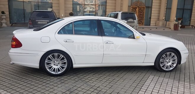 Mercedes E 320 2003, 220,000 km - 3.2 l - Bakı