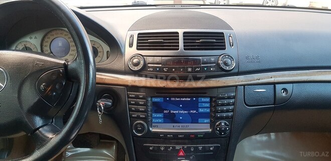 Mercedes E 320 2003, 220,000 km - 3.2 l - Bakı