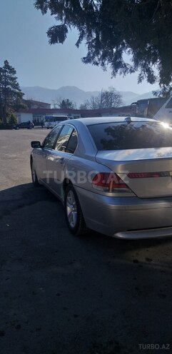 BMW 745 2002, 350,000 km - 3.5 l - Qax