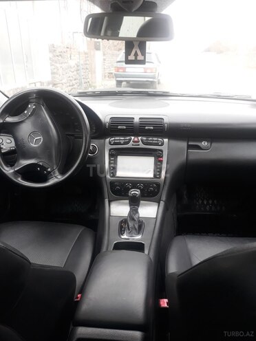 Mercedes C 230 2003, 265,000 km - 2.3 l - Balakən