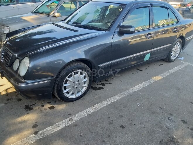 Mercedes E 240 2001, 111,111 km - 2.4 л - Bakı