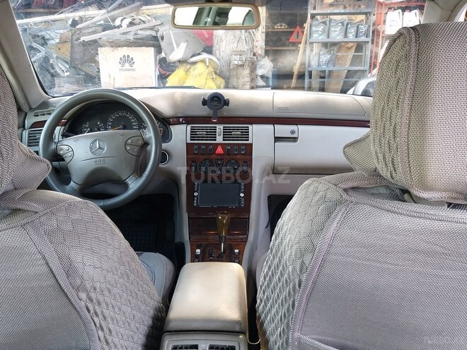 Mercedes E 240 2001, 111,111 km - 2.4 л - Bakı