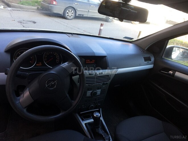Opel Astra 2006, 236,000 km - 1.3 l - Bakı