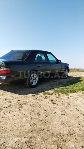 Mercedes E 200 1991, 702,328 km - 2.0 l - Cəbrayıl
