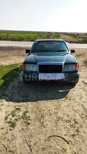 Mercedes E 200 1991, 702,328 km - 2.0 l - Cəbrayıl