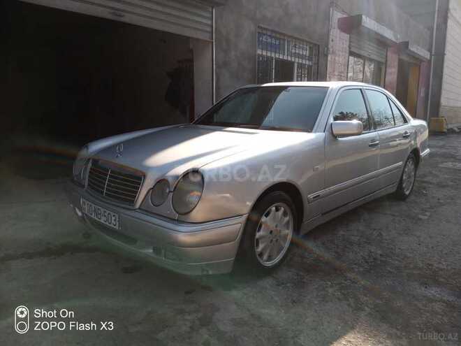 Mercedes E 240 1997, 270,000 km - 2.4 л - Tovuz
