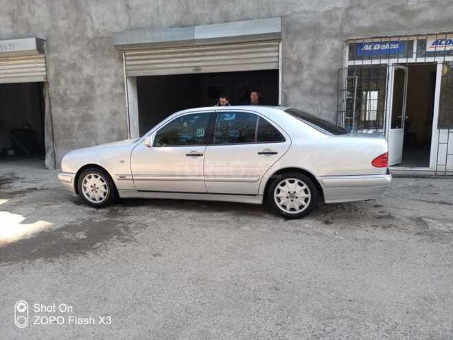 Mercedes E 240 1997, 270,000 km - 2.4 л - Tovuz