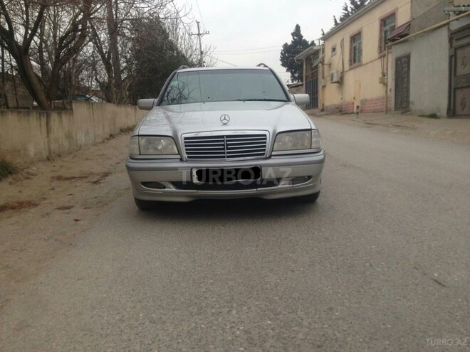 Mercedes C 220 2000, 355,000 km - 2.2 l - Bakı