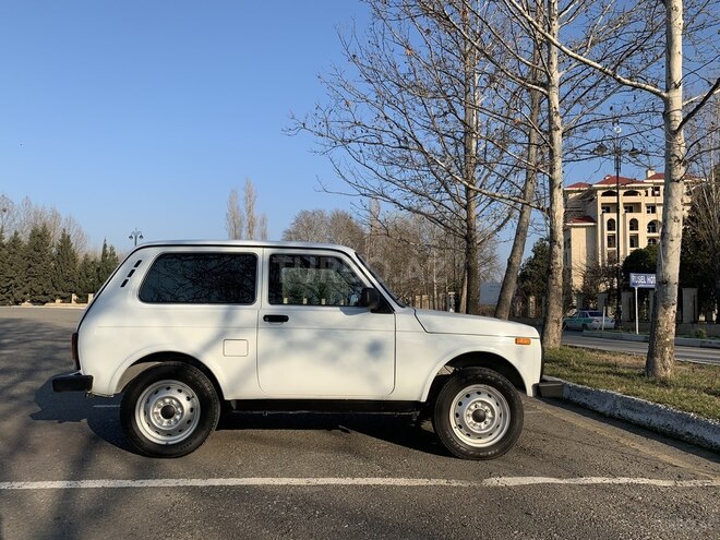 LADA (VAZ) Niva 2015, 81,000 km - 1.7 l - Yevlax