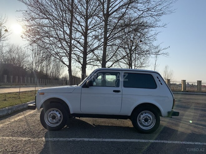 LADA (VAZ) Niva 2015, 81,000 km - 1.7 l - Yevlax