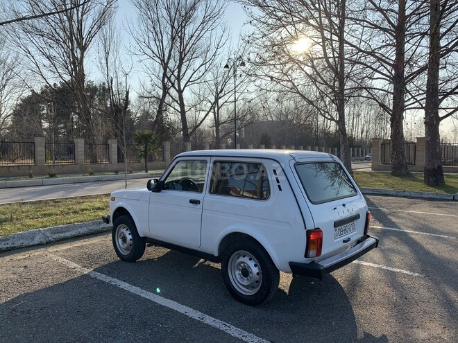LADA (VAZ) Niva 2015, 81,000 km - 1.7 l - Yevlax