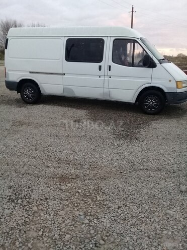 Ford Transit 1995, 395,000 km - 2.4 l - Salyan