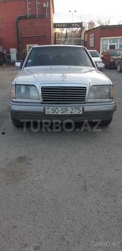 Mercedes E 220 1994, 348,000 km - 2.2 l - Bakı